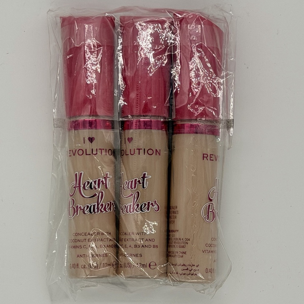 Revolution Heart Breakers‎ Concealer | Coconut Concealer Custard 3 Pack Sealed